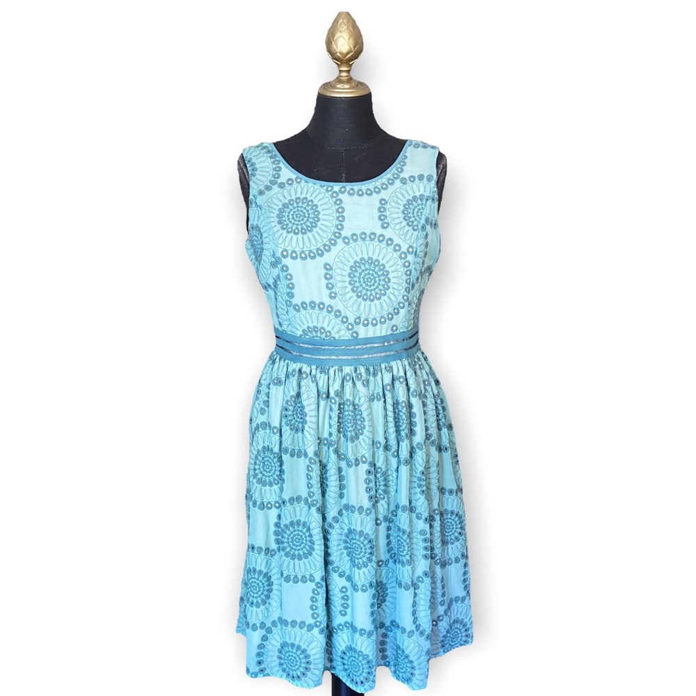 Ryu Dress Size Small Aqua Blue and Tan Sleeveless Floral Embroidered